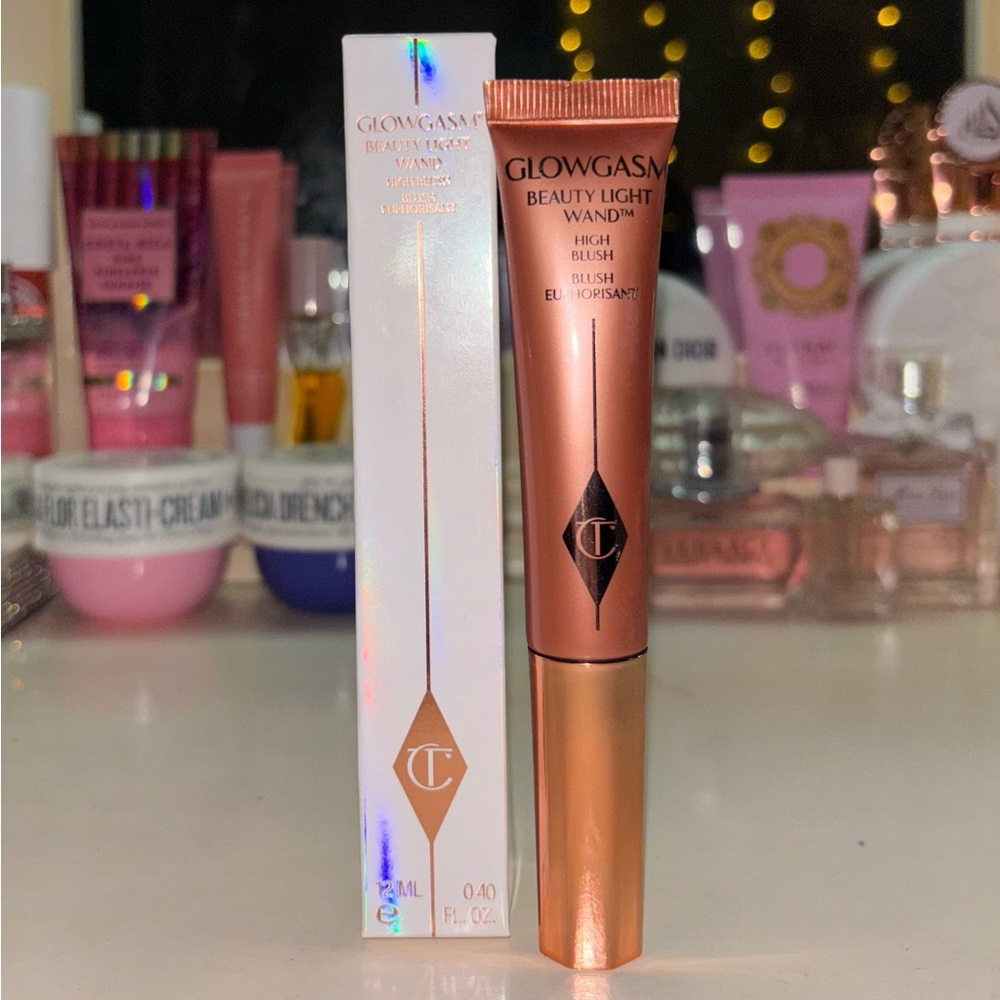 Charlotte Tilbury Glowgasm Beauty Light Wand  - PINKGASM